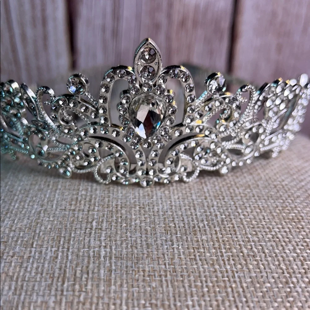 Elegant Silver & Rhinestone Tiara
